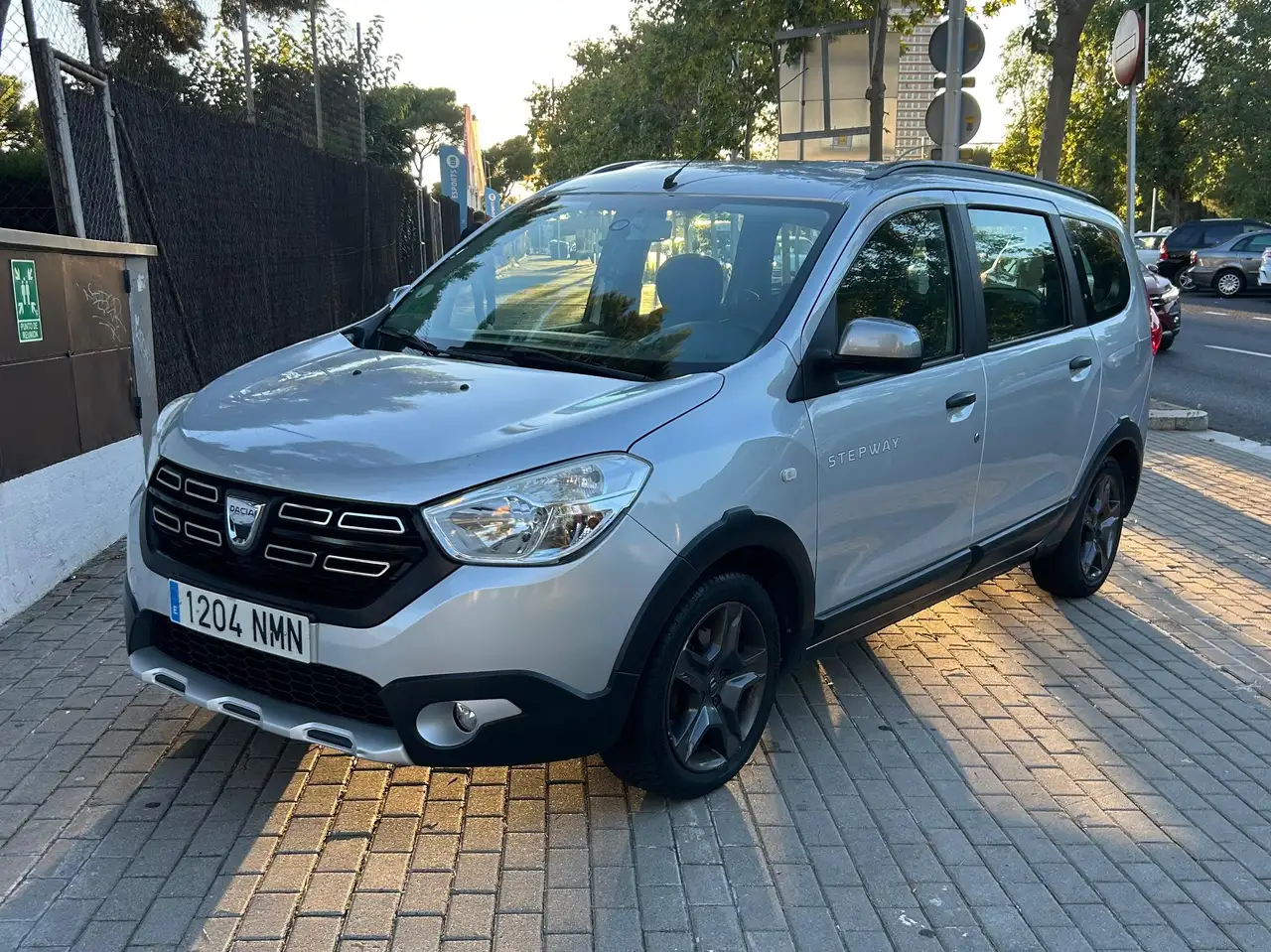 Dacia Lodgy