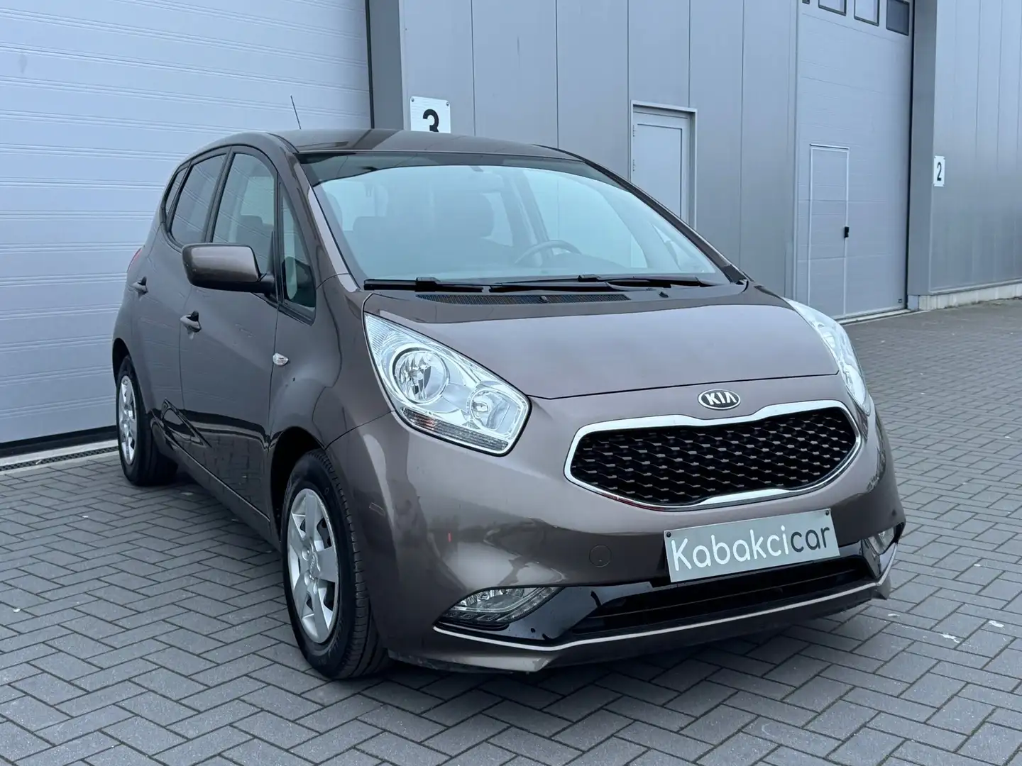 Kia Venga 1.4i Mind // GPS // CAMERA // CLIM // GARANTIE Bruin - 1