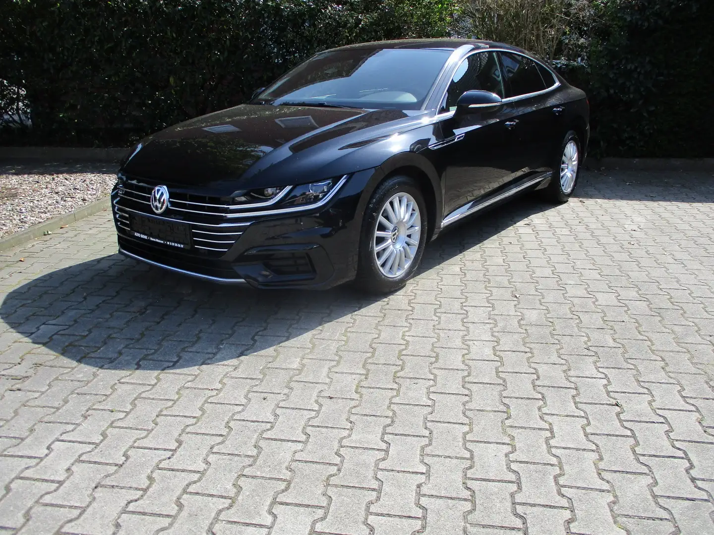Volkswagen Arteon R-Line Schwarz - 1