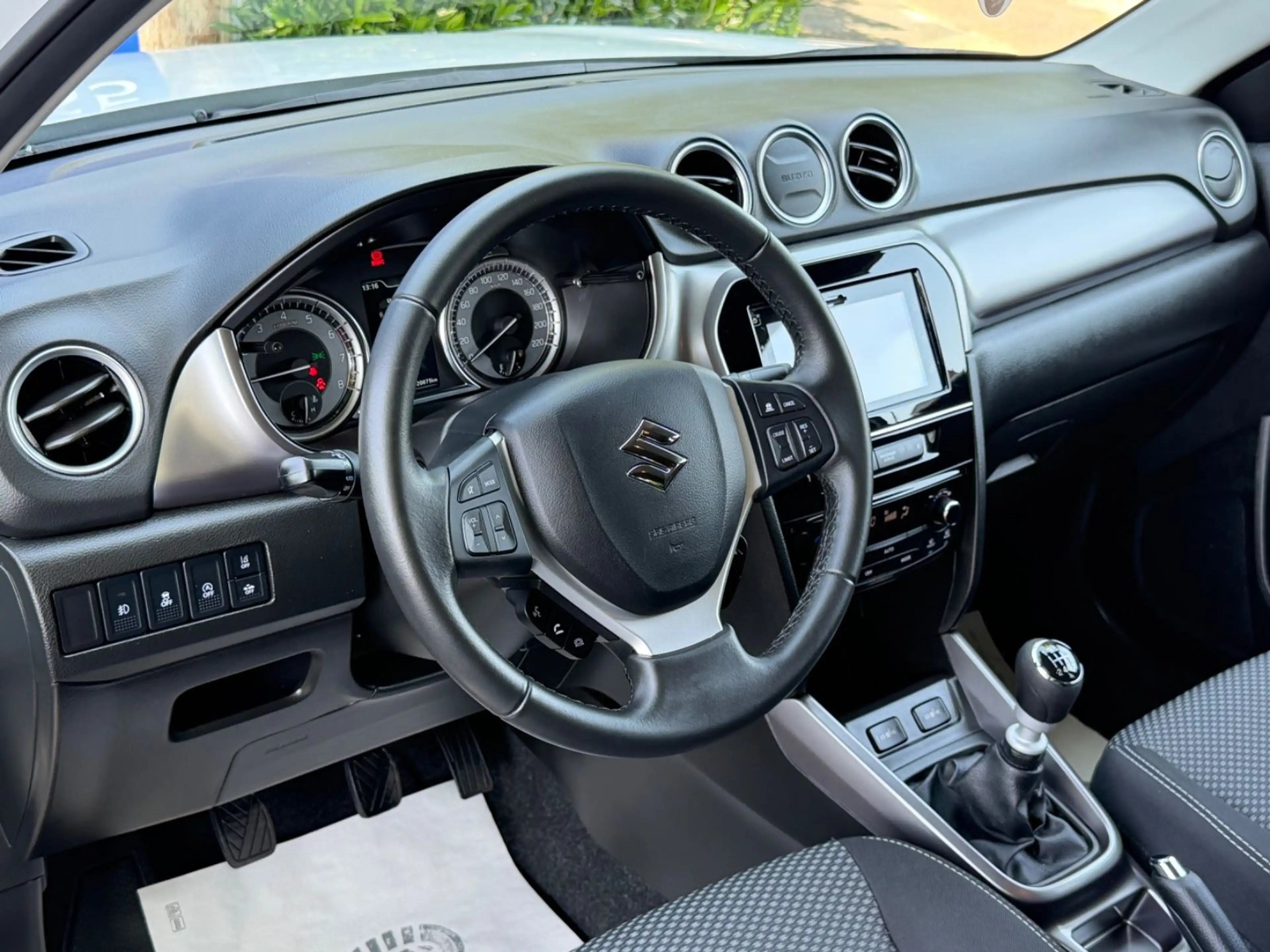 Suzuki Vitara 1.4 Mild-Hybrid Club*1.HAND*LED*KAMERA* — photo 12
