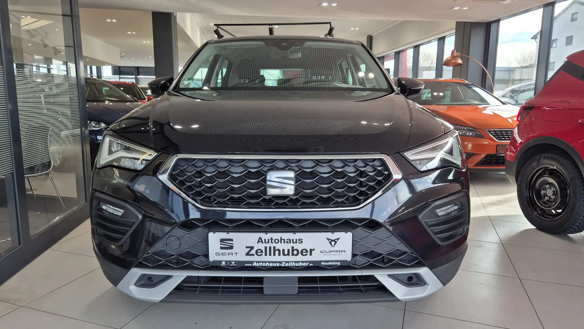 SEAT Ateca 1.5 TSI Style *ACC*elekt.Heck*Navi*PDC* Schwarz - 2