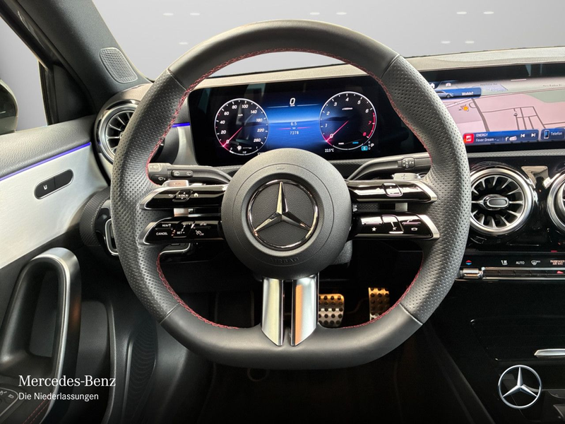 Mercedes-Benz A 250 4M AMG+NIGHT+MULTIBEAM+KAMERA+TOTW+KEYLESS — photo 14