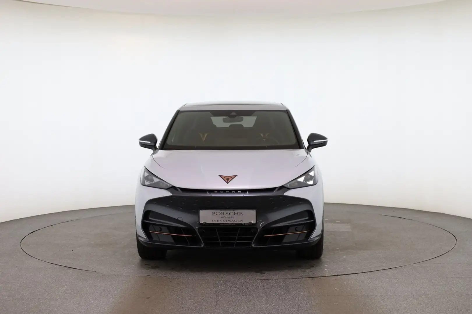 CUPRA Tavascan VZ Adrenaline 4Drive250kW/340PS Silber - 2