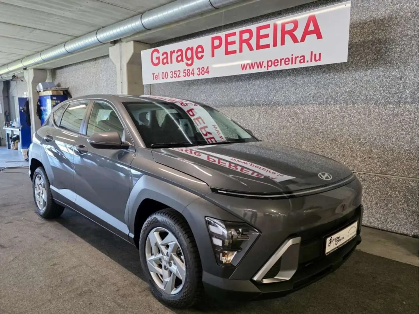 Hyundai KONA NEW 1.6 T-GDI AUTO NAVI 1 HAND Gris - 1