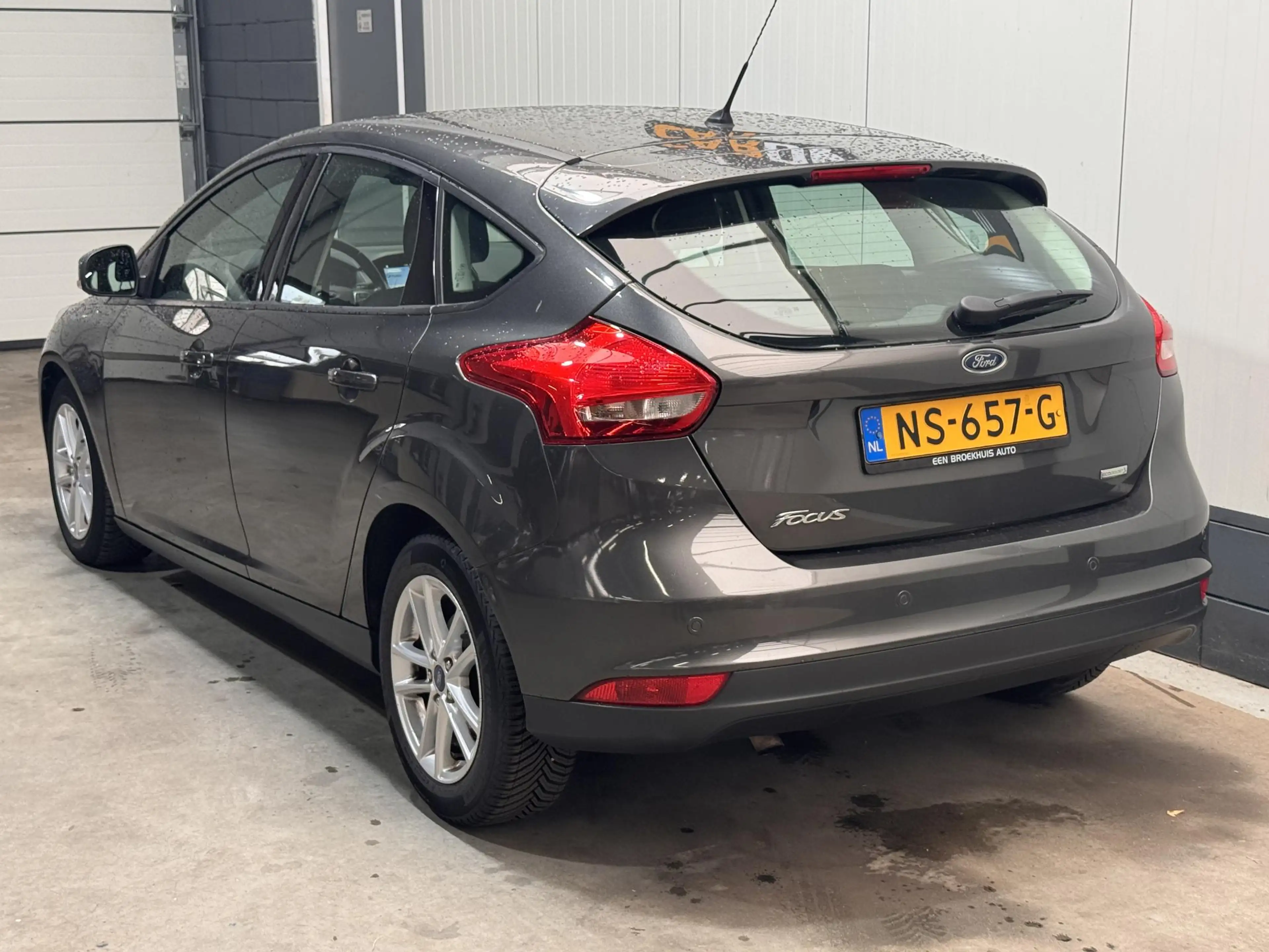 Ford Focus 1.0 Lease Edition DB riem wordt vervangen ! — photo 7
