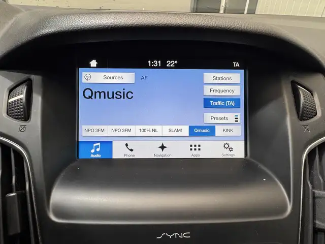 Ford Focus view 13