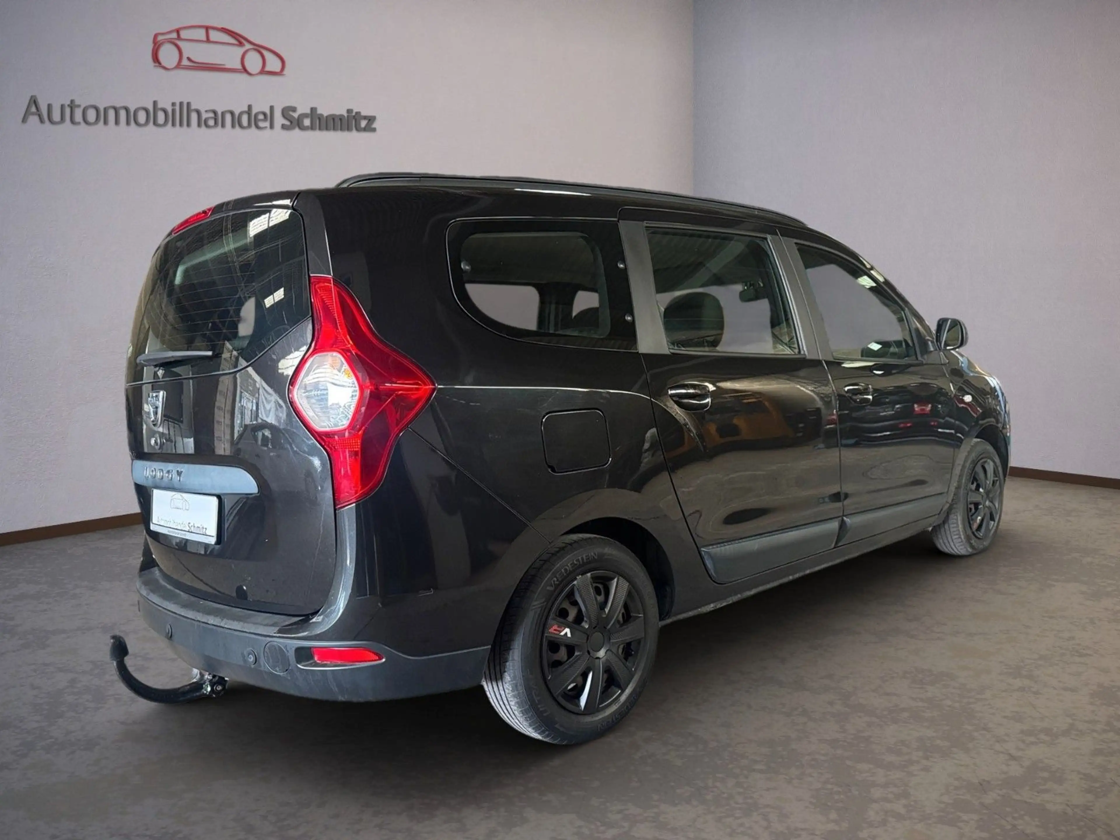 Dacia Lodgy Laureate 1.Hand 7 Sitzer Anhängerkupplung — photo 5