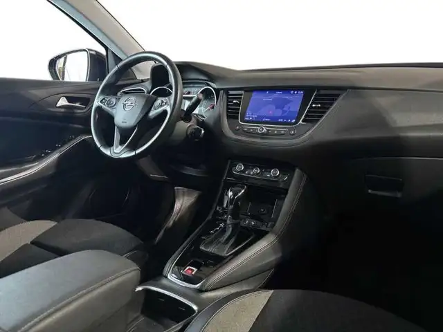 Opel Grandland X view 15