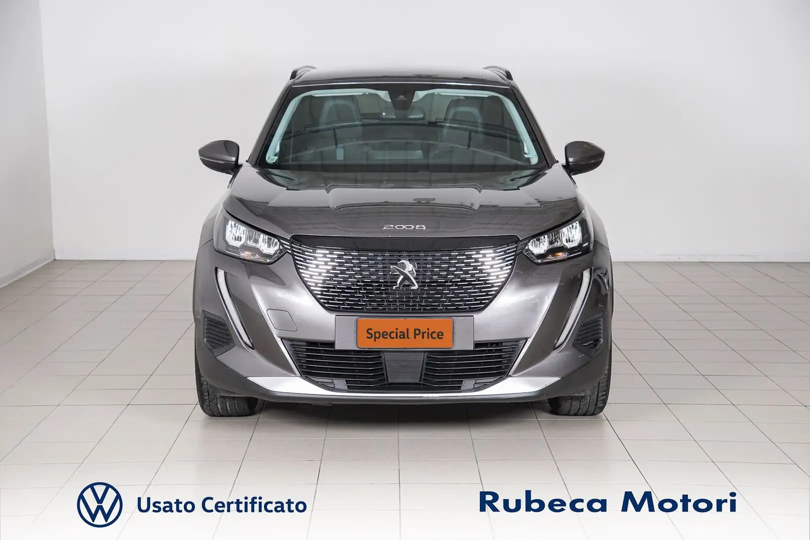 Peugeot 2008 1.5 BueHDI Allure s&s 102CV Grau - 2