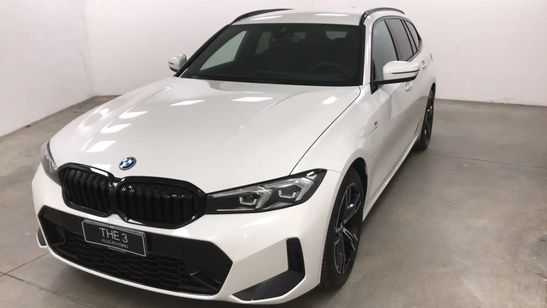 BMW 320 e Touring Msport Bianco - 1