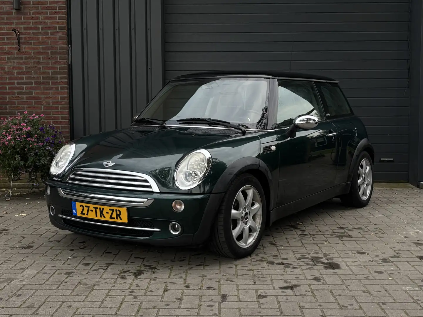 MINI Cooper Mini 1.6 Park Lane Groen - 1