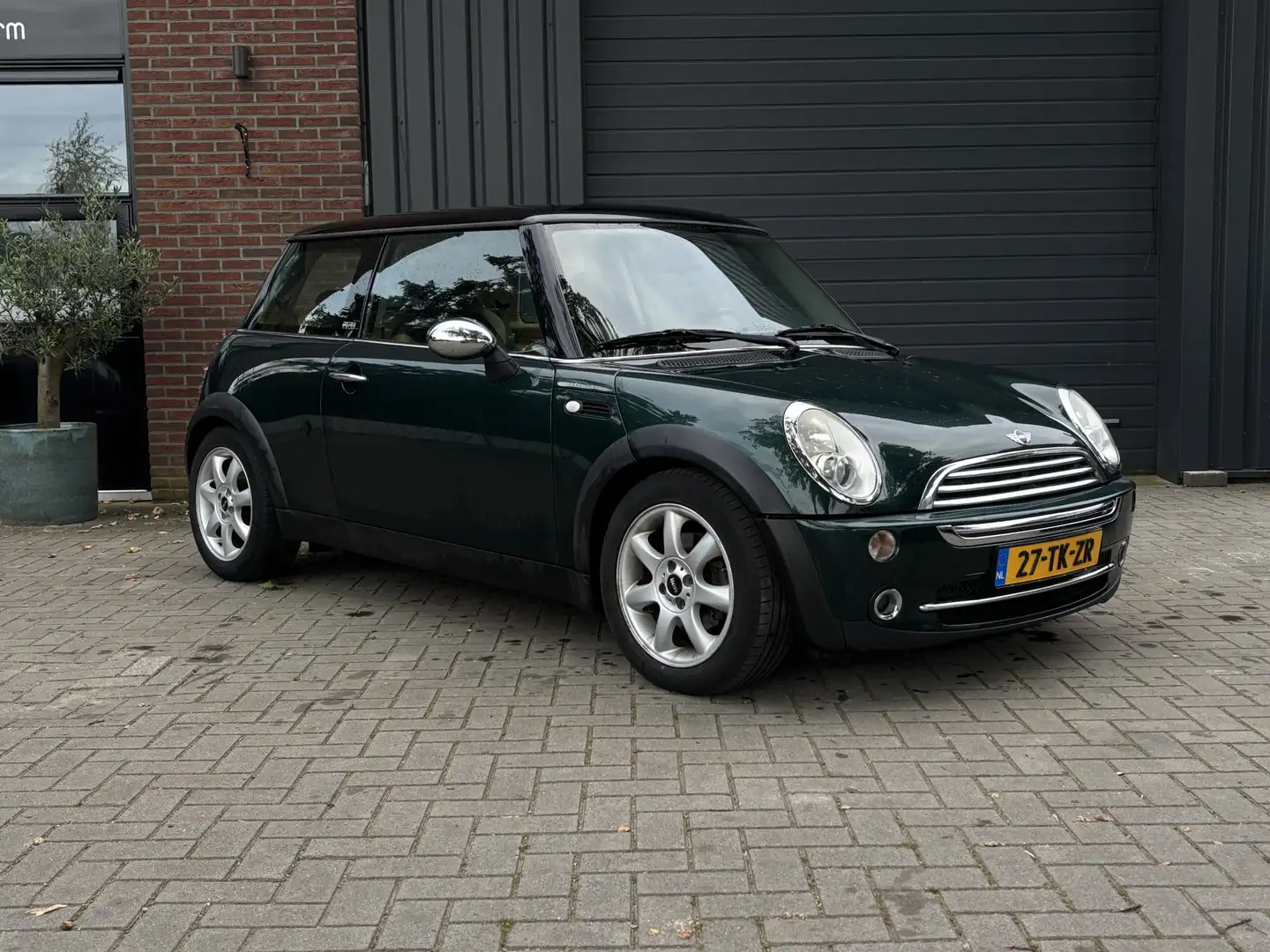 MINI Cooper Mini 1.6 Park Lane Groen - 2