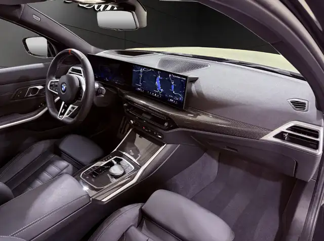 BMW 3 Series view 15