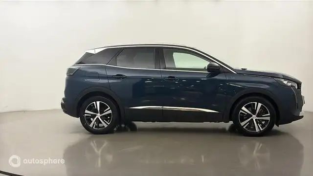 Peugeot 3008 view 4