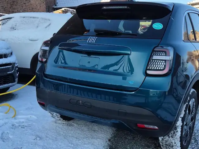 Fiat 600 e-600 54 kWh La Prima neuve full options Prix tvac