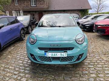 e-600 54 kWh La Prima 2 voitures disponibles 1 bleu, 1 verte, 1 beige voir dans les photos full options Prix tvac