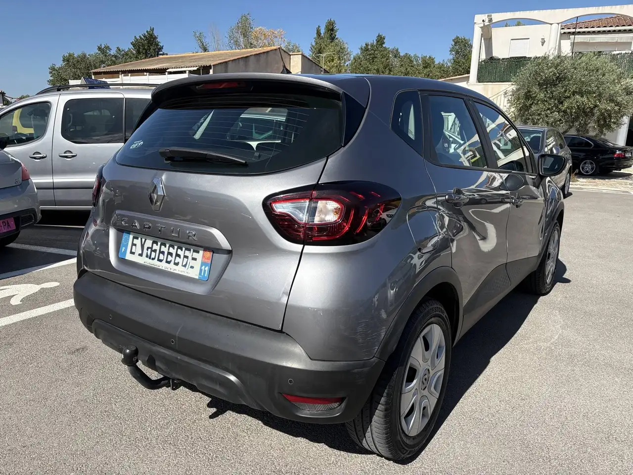 Renault Captur — photo 3