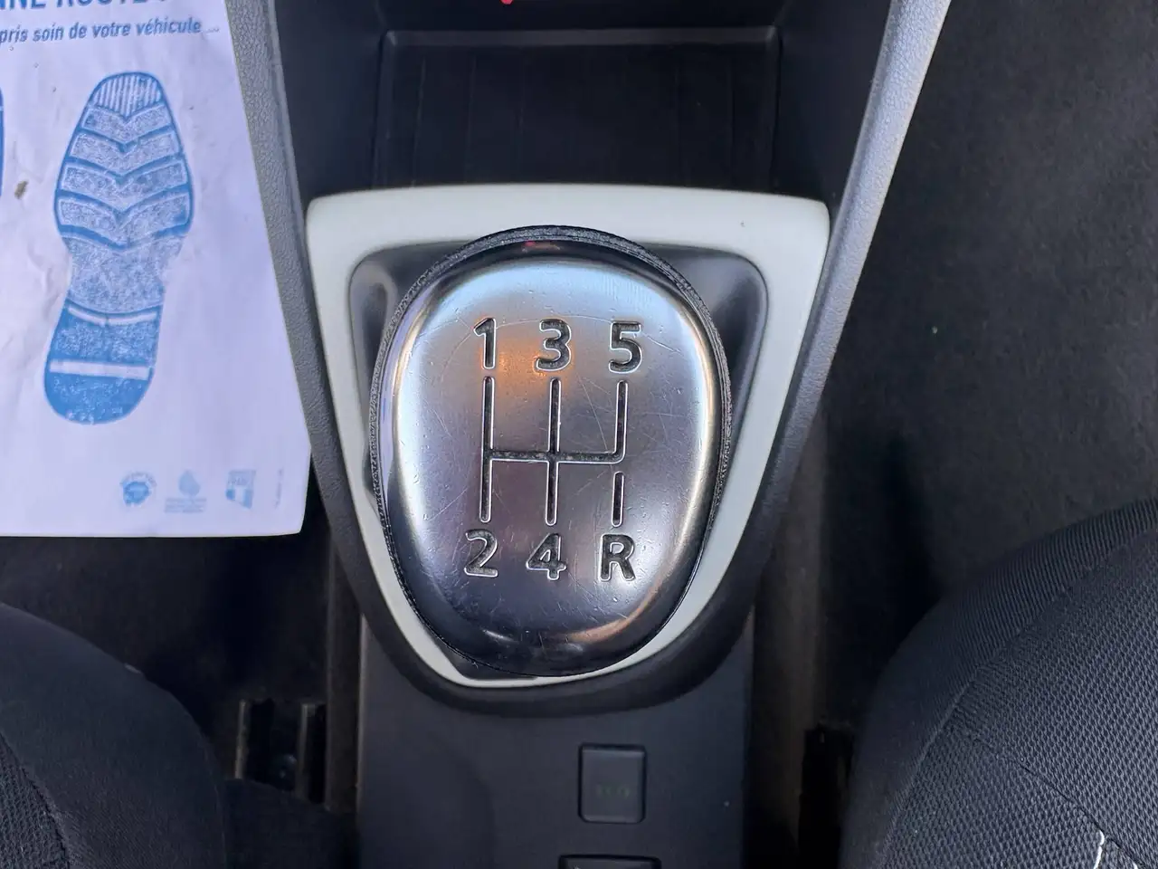 Renault Captur — photo 17