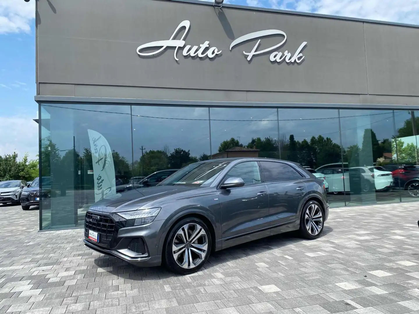 Audi Q8 50 TDI 286 CV quattro tiptronic Sport Grigio - 1