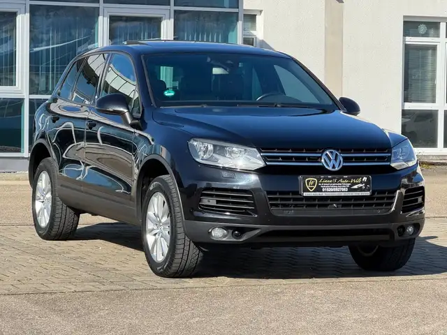 Volkswagen Touareg Panorama AHK Leder Navi Tüv/Au 09.2027