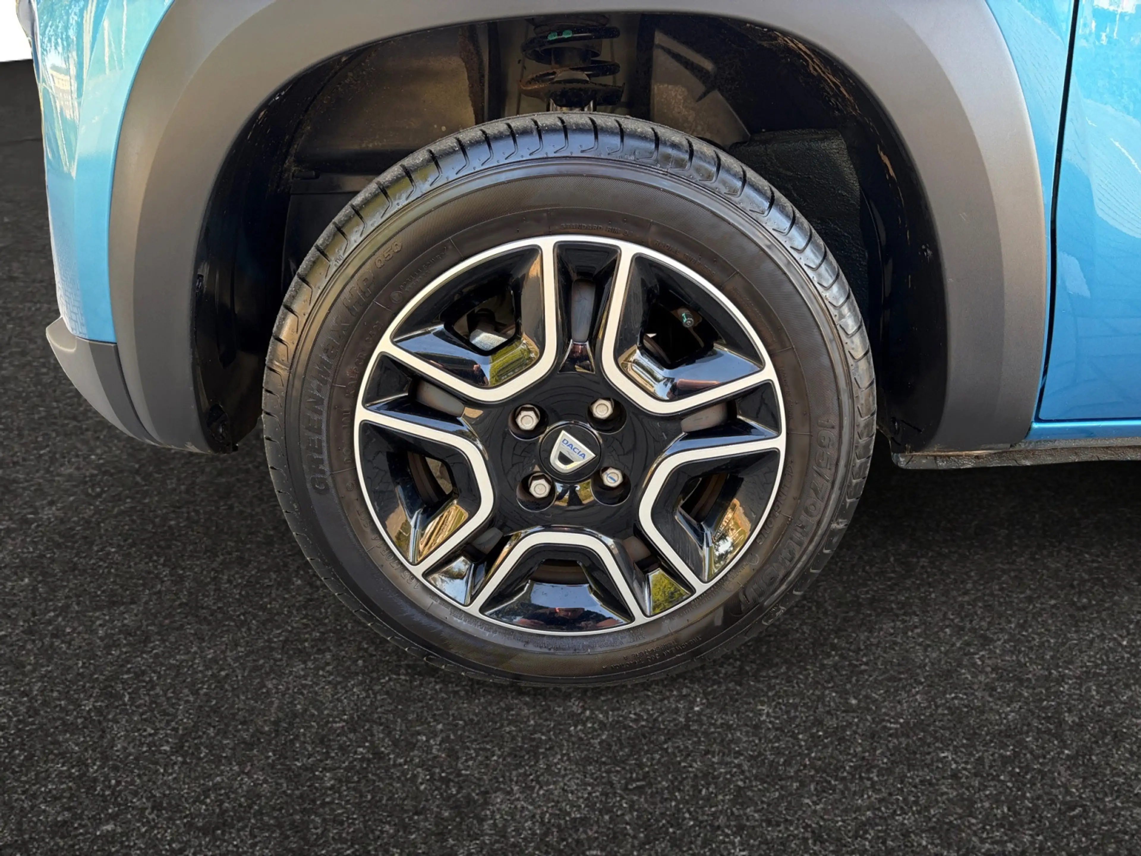 Dacia Spring Comfort Plus (Orange Pack) 27 kWh | Automaat | Air — photo 12