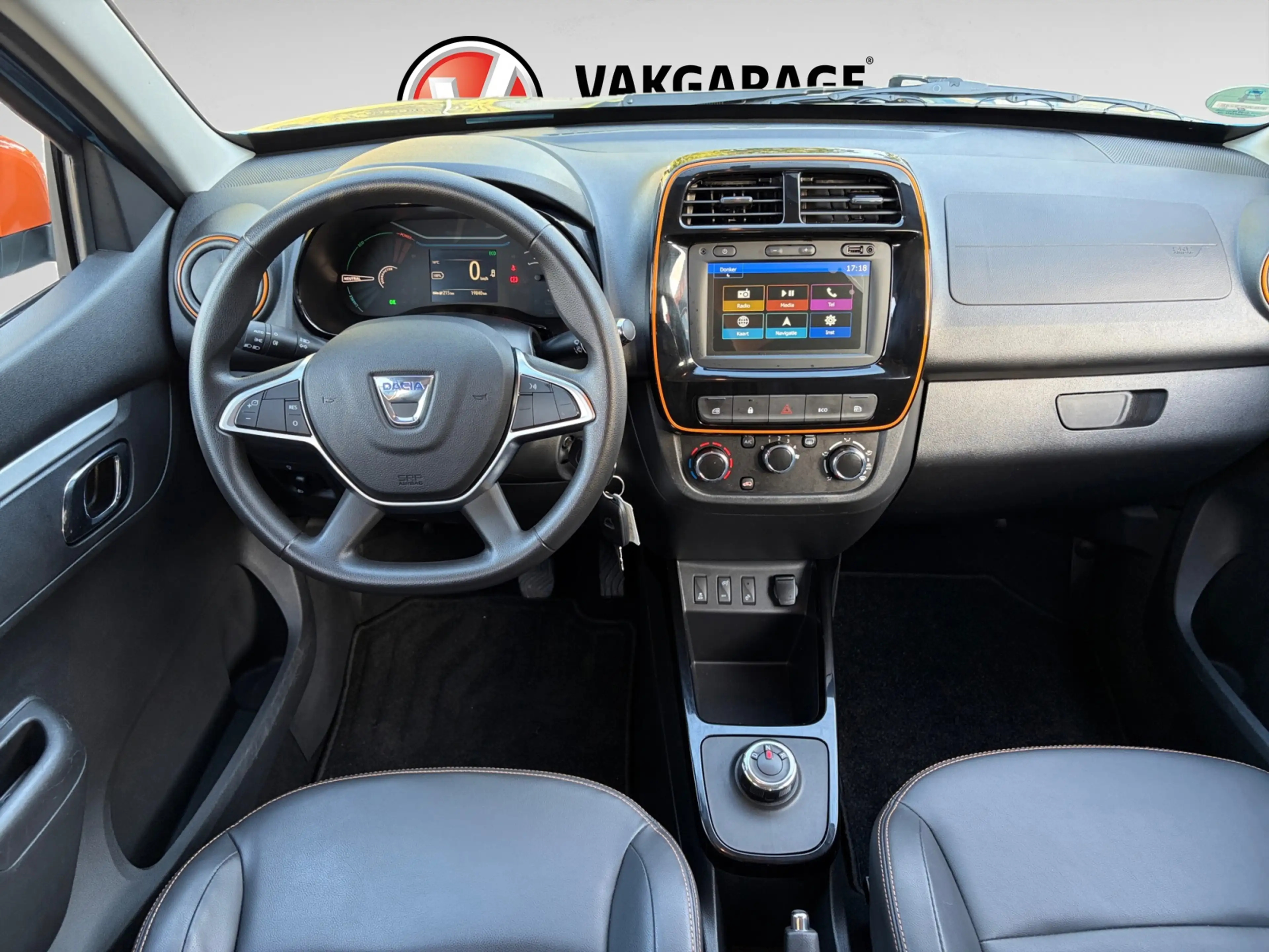 Dacia Spring Comfort Plus (Orange Pack) 27 kWh | Automaat | Air — photo 5
