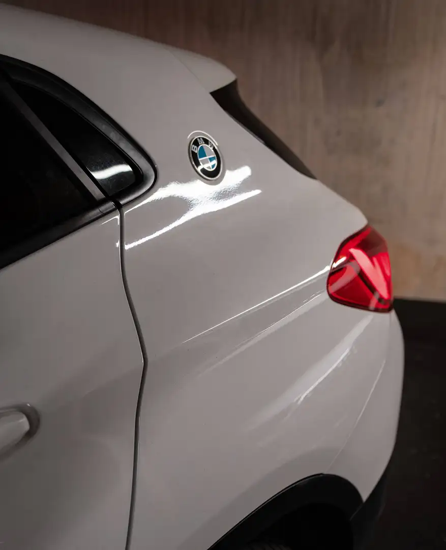 BMW X2 X2 sDrive18d Aut. Weiß - 2