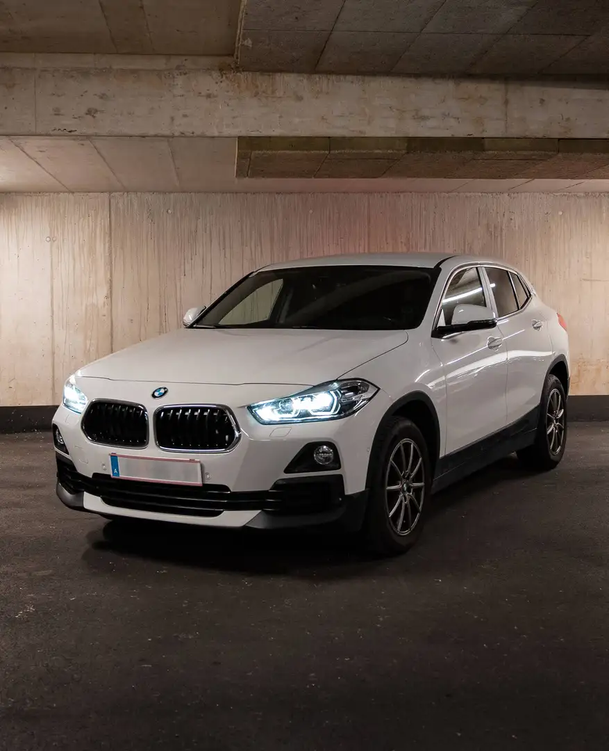 BMW X2 X2 sDrive18d Aut. Weiß - 1