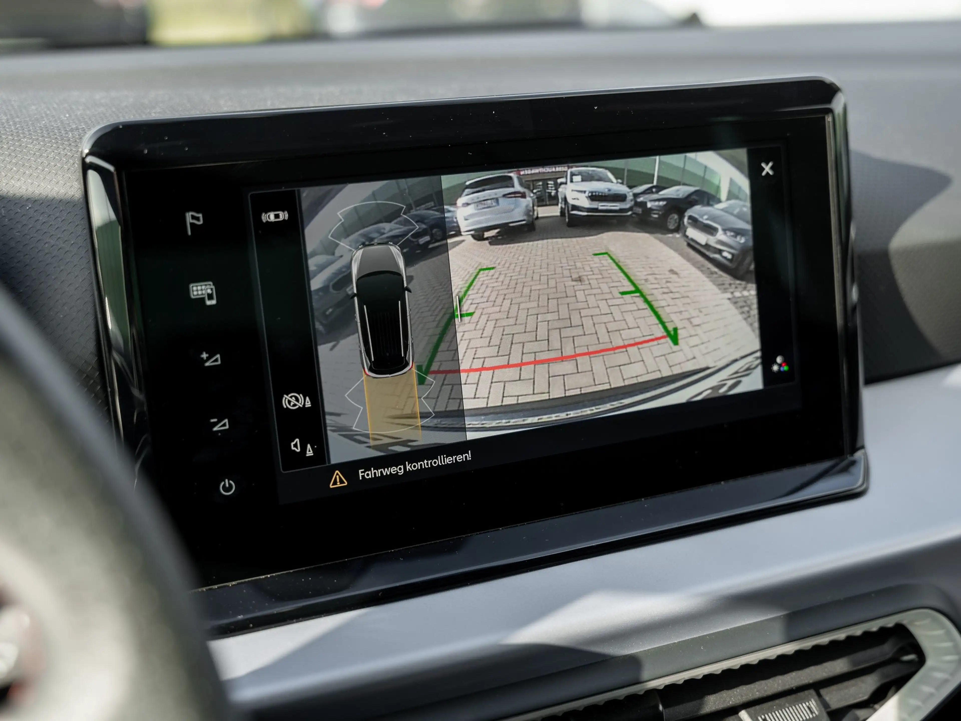 SEAT Arona FR 1.0 TSI DSG Kam. Navi Virtual ACC LED — photo 12