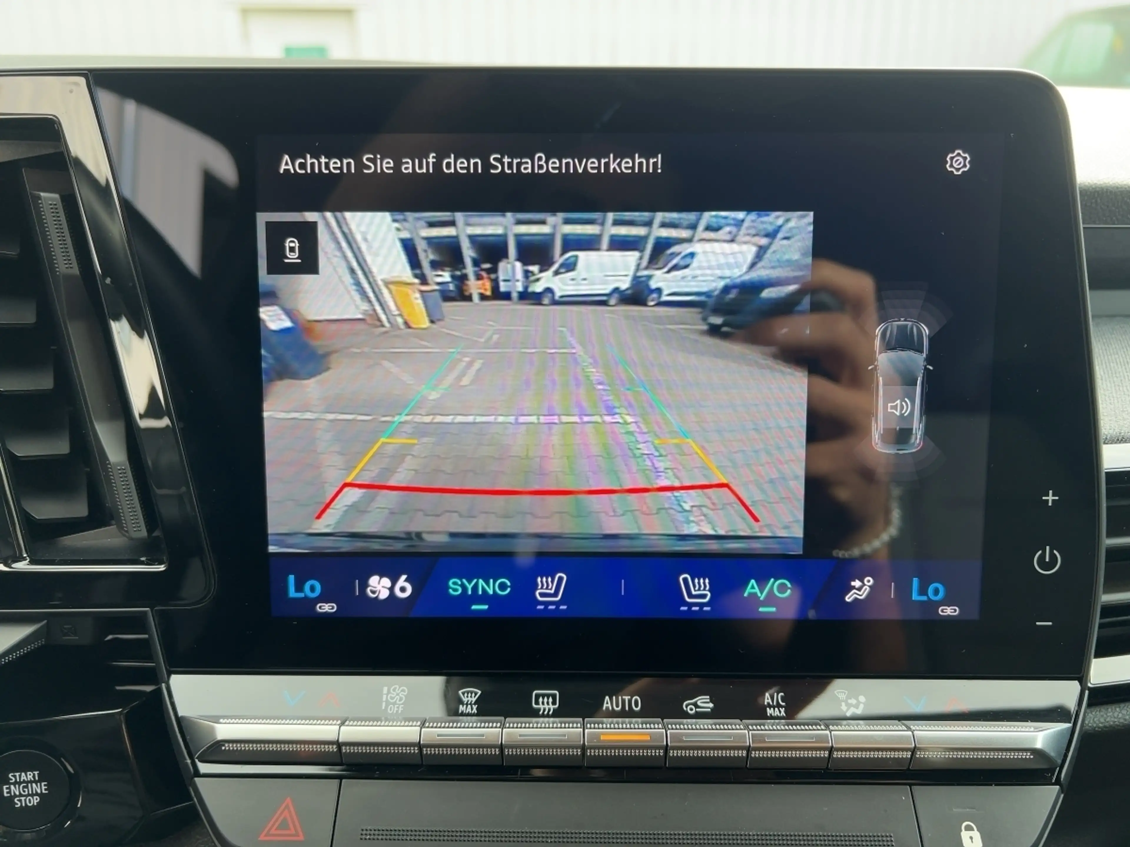 Renault Austral 1.3 TCe 160 Evolution — photo 13
