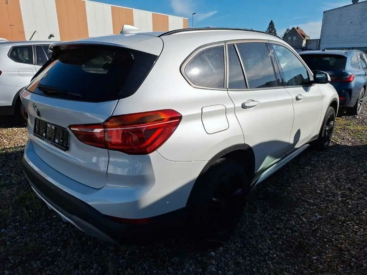 BMW X1 xDrive 18d Sport Line Weiß - 2