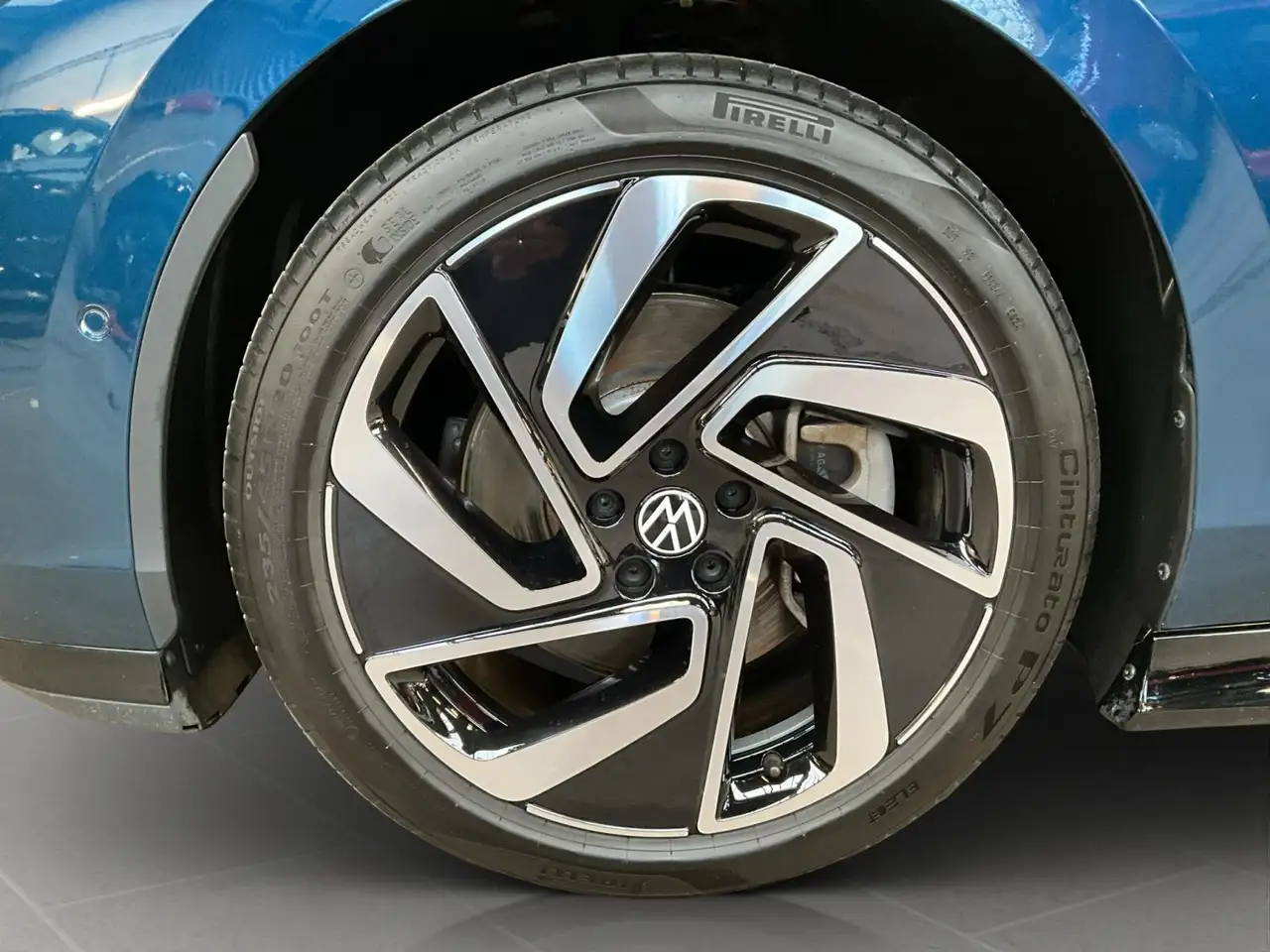 Volkswagen ID.7 86kWh+Tourer-Pro-S+P.Confort+IQ-Drive+Wärme-P.+AH 8