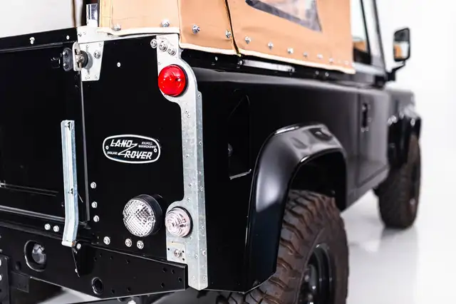 Land Rover Defender view 8