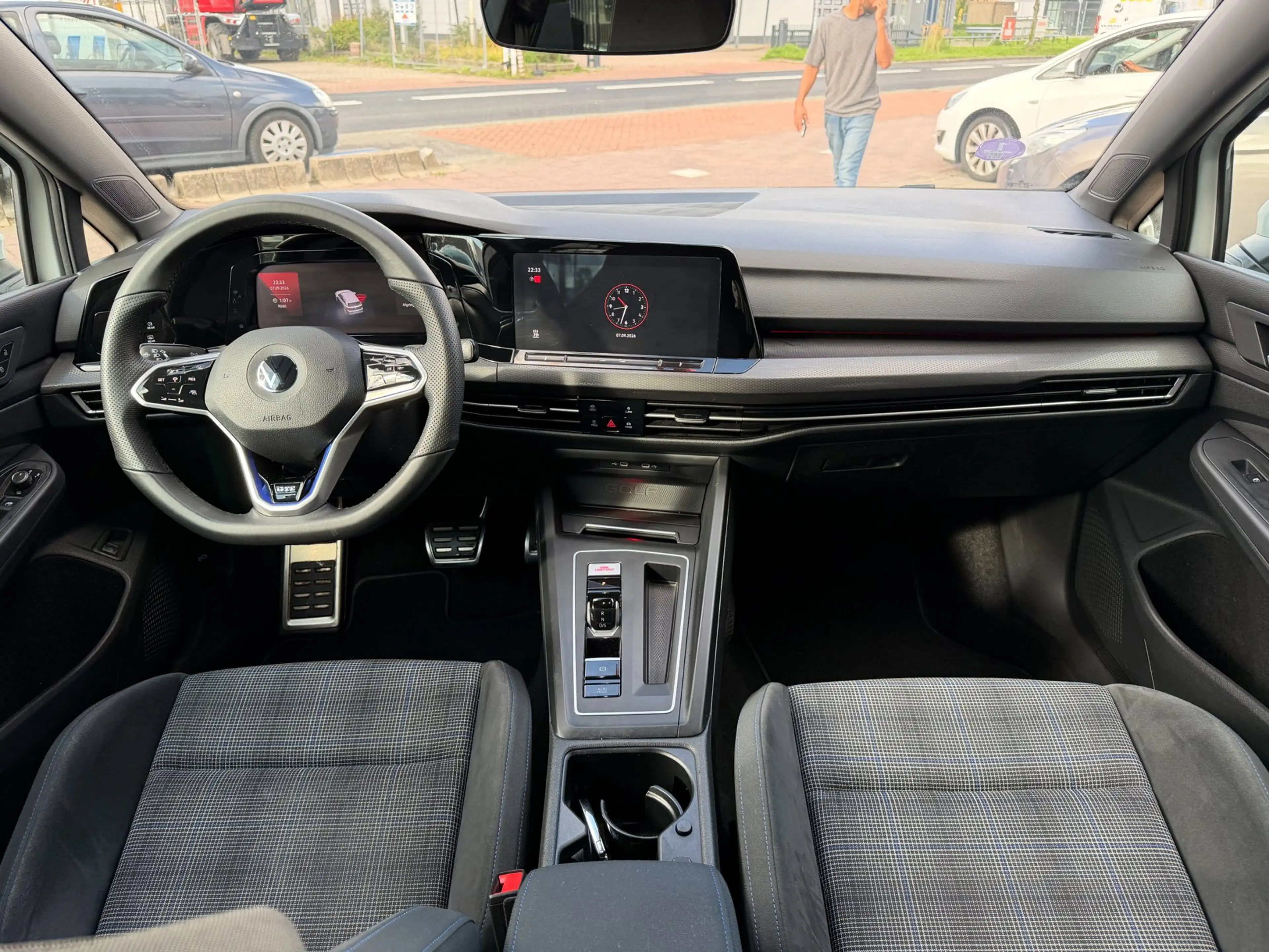Volkswagen Golf GTE 1.4 eHybrid AUT|NAV|ACC|Stoelvw|DealerOH — photo 2