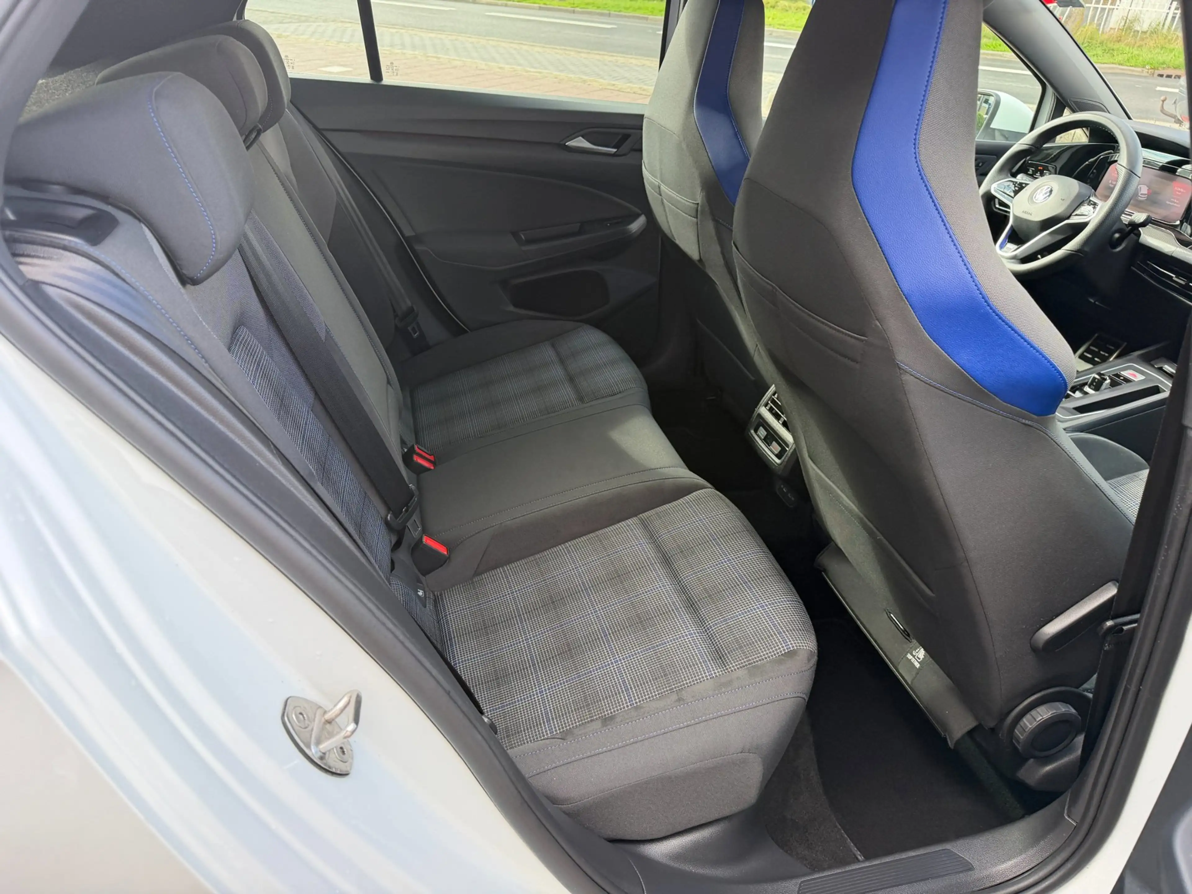 Volkswagen Golf GTE 1.4 eHybrid AUT|NAV|ACC|Stoelvw|DealerOH — photo 10