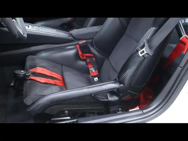 Porsche 911 view 14