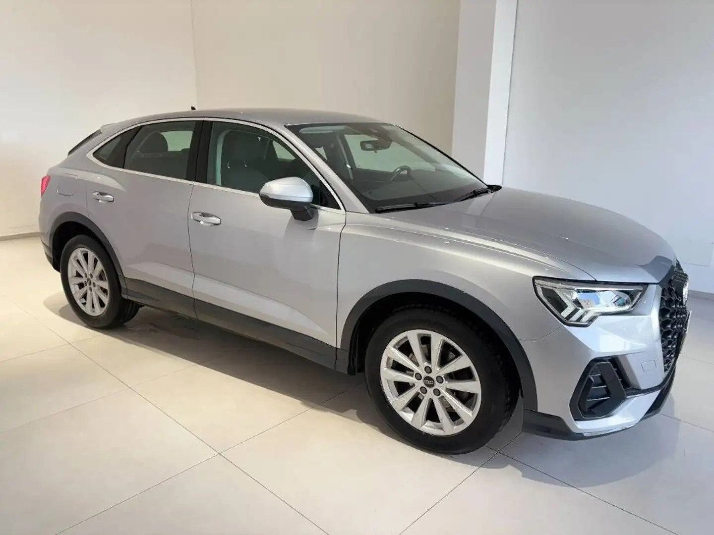 Audi Q3 35 2.0 tdi Business Plus s-tronic Grigio - 1