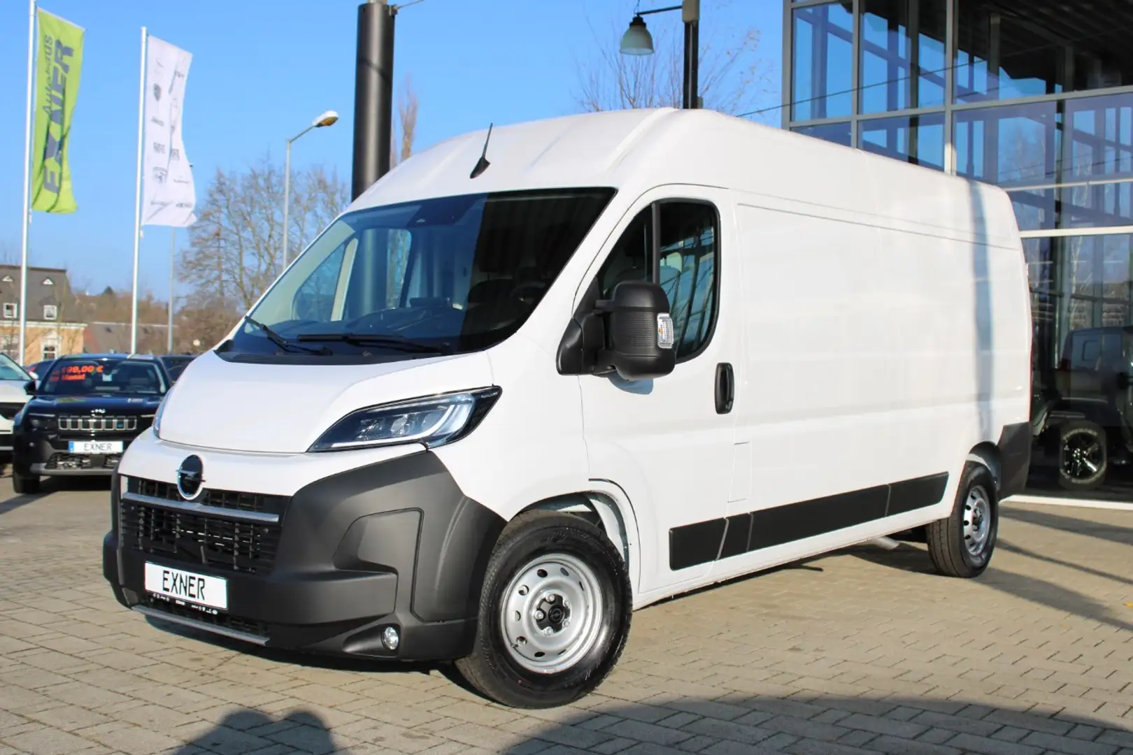 Opel Movano Cargo 2,2 Blue HDi 3,5t verstärkt L3H2 Weiß - 2