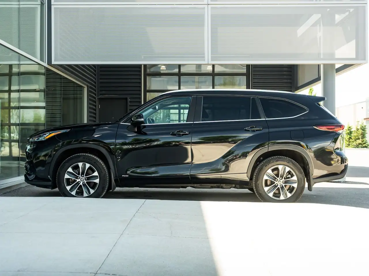Toyota Highlander снимка Toyota Highlander