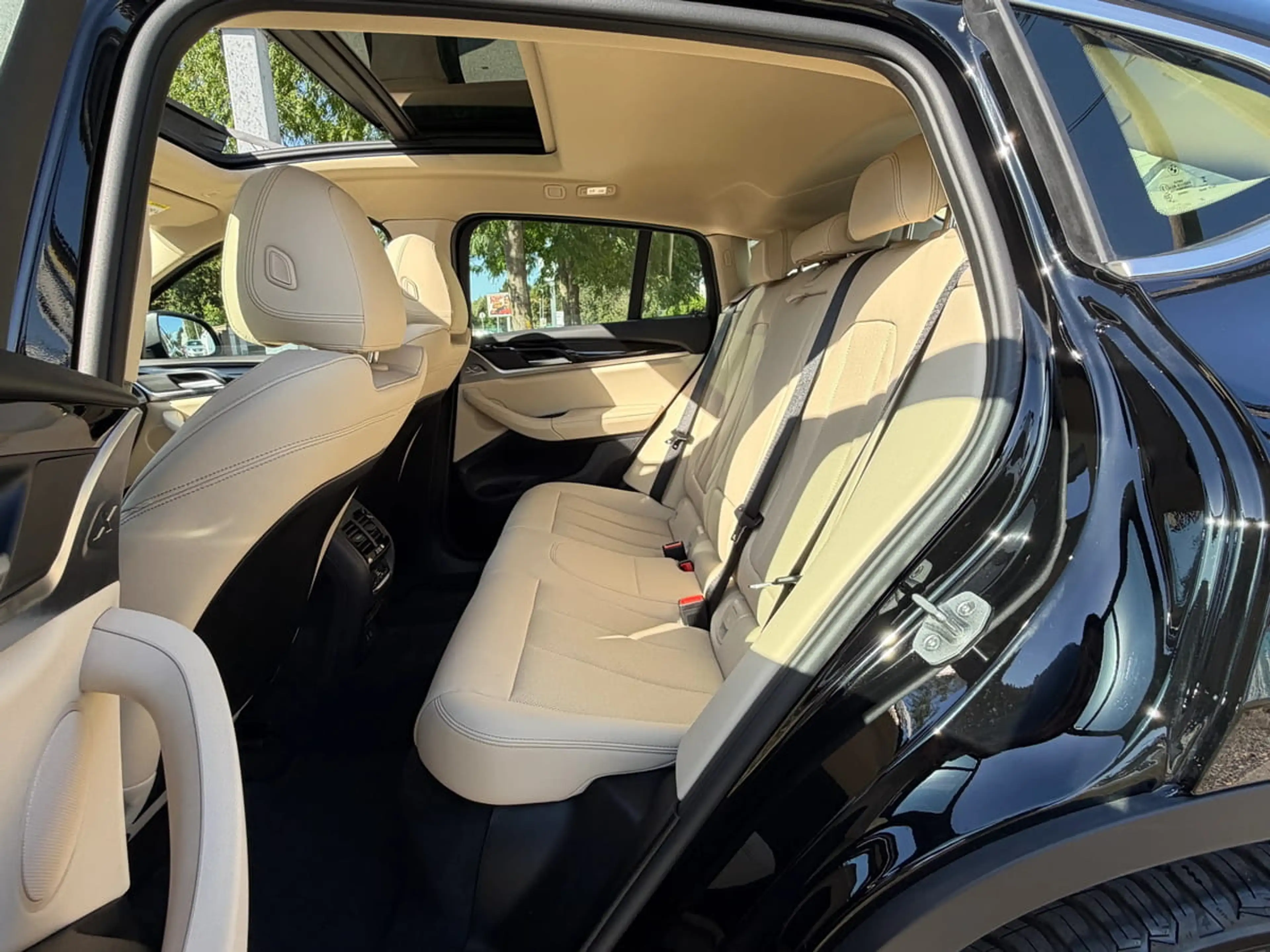 BMW X4 xDrive 20d Mild-Hybrid/11.407km/Pano/Werksgarantie — photo 8