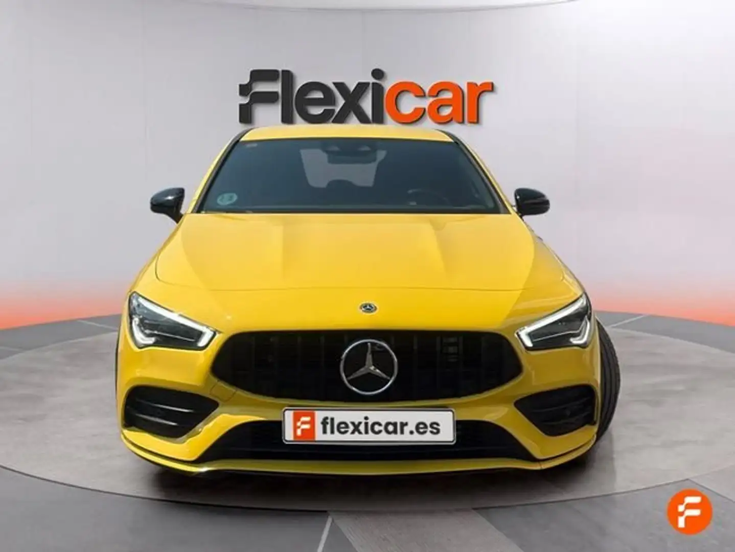Mercedes-Benz CLA 200 200d Amarillo - 2