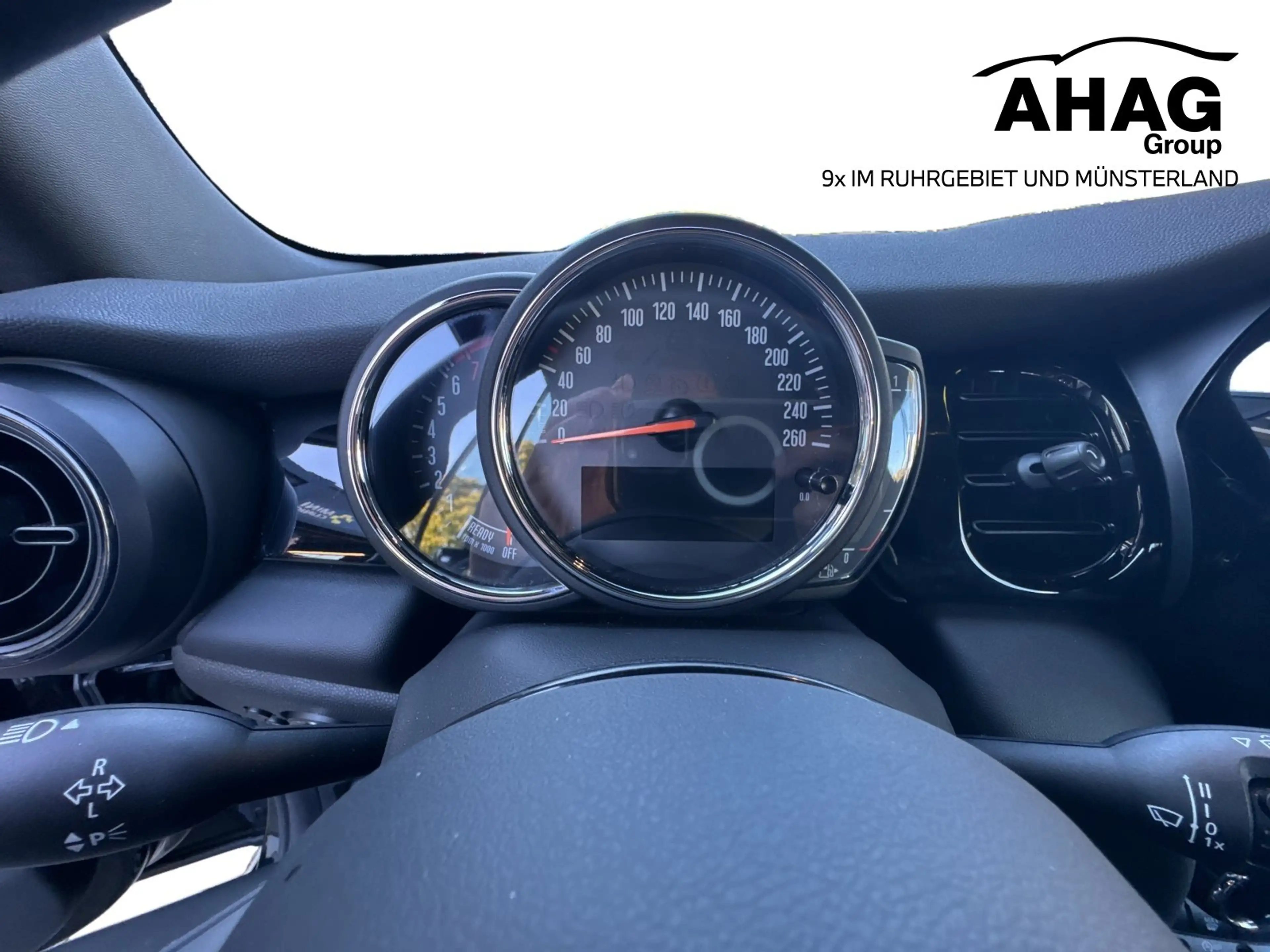 MINI Cooper Cabrio Cooper — photo 11
