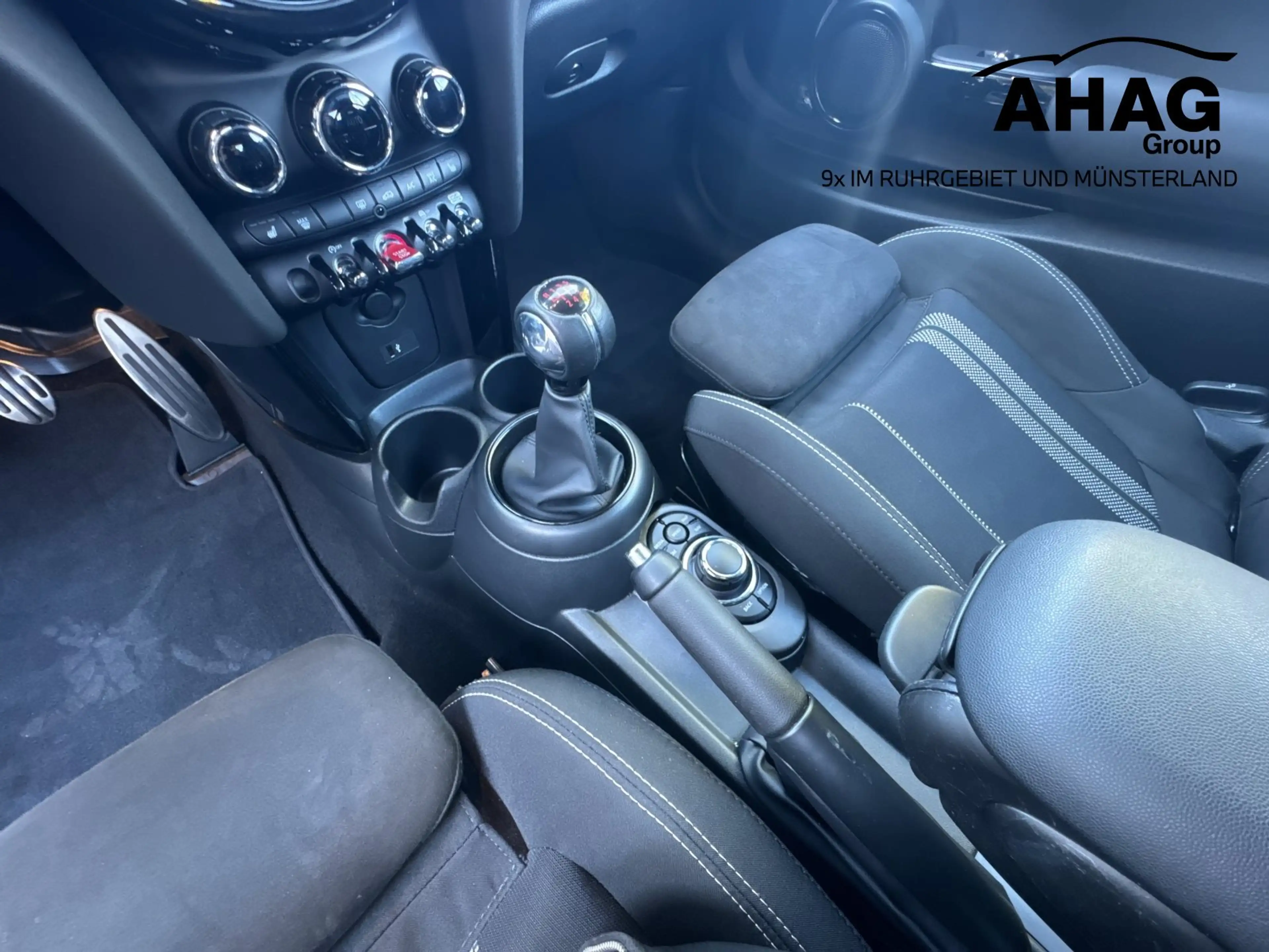 MINI Cooper Cabrio Cooper — photo 10