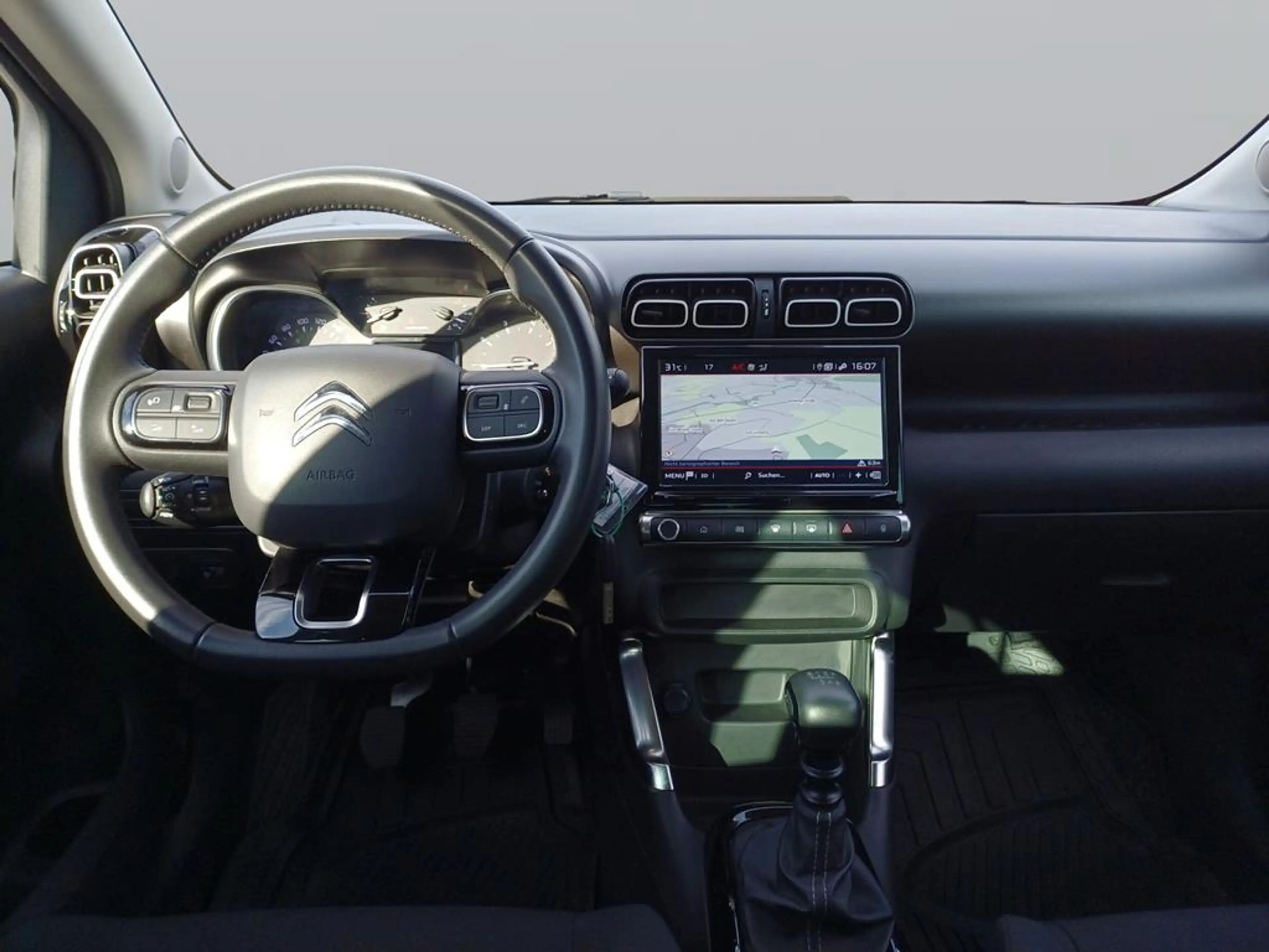 Citroen C3 Aircross PureTech 110 S&S Shine — photo 10