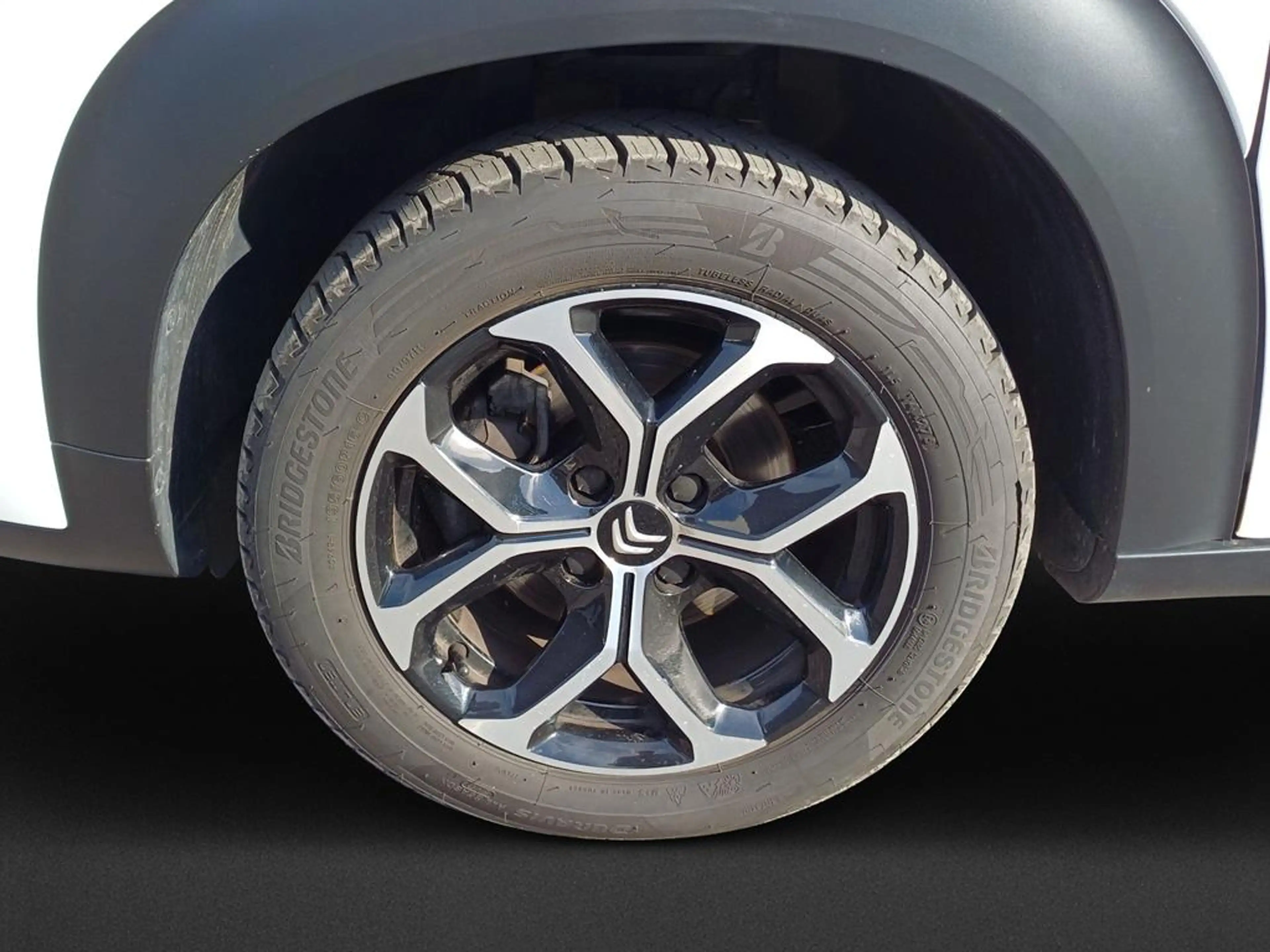 Citroen C3 Aircross PureTech 110 S&S Shine — photo 8