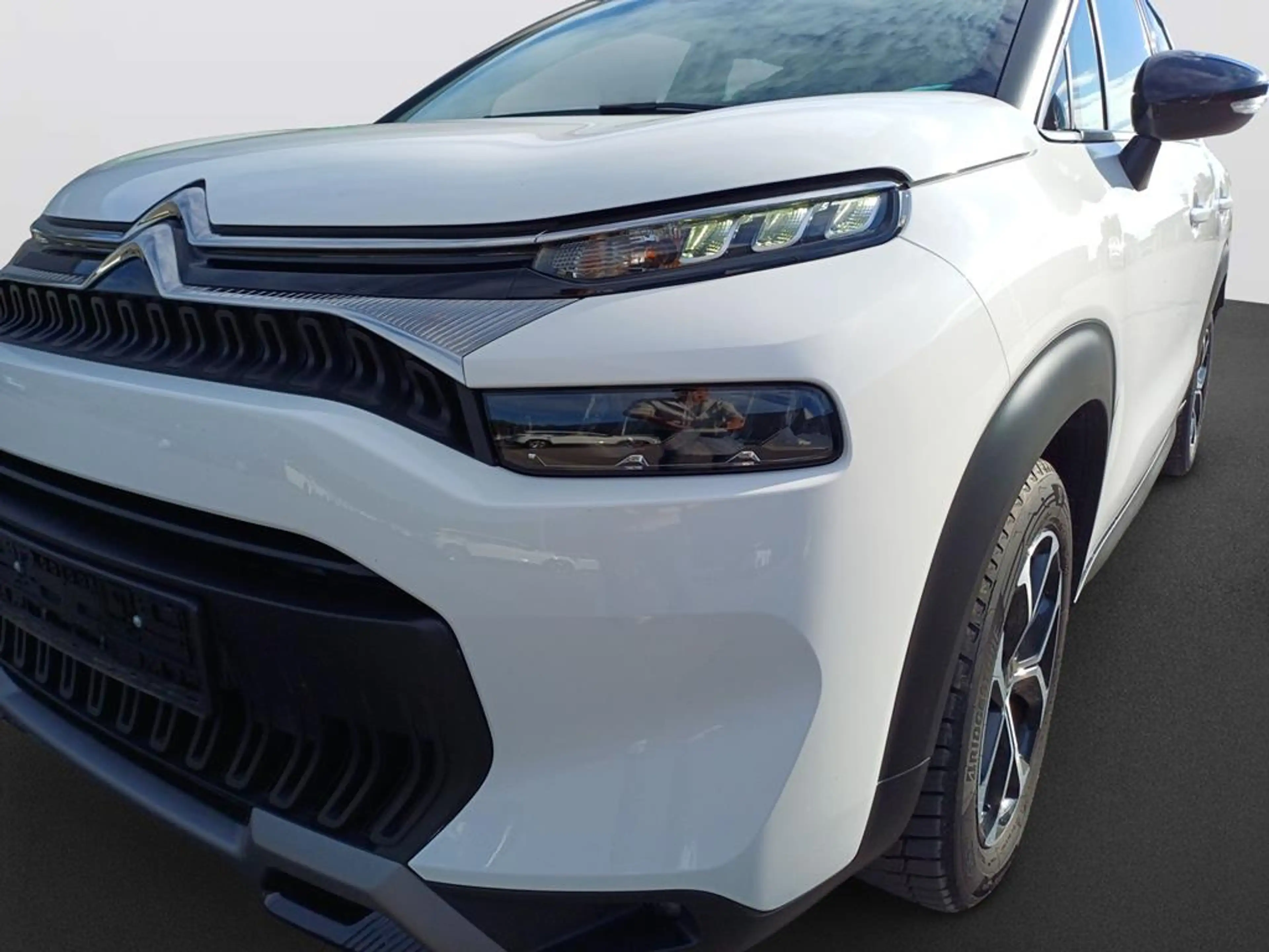 Citroen C3 Aircross PureTech 110 S&S Shine — photo 9