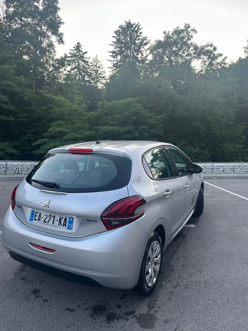 Peugeot 208 1.2 essence 82ch BVM5 Active - 2