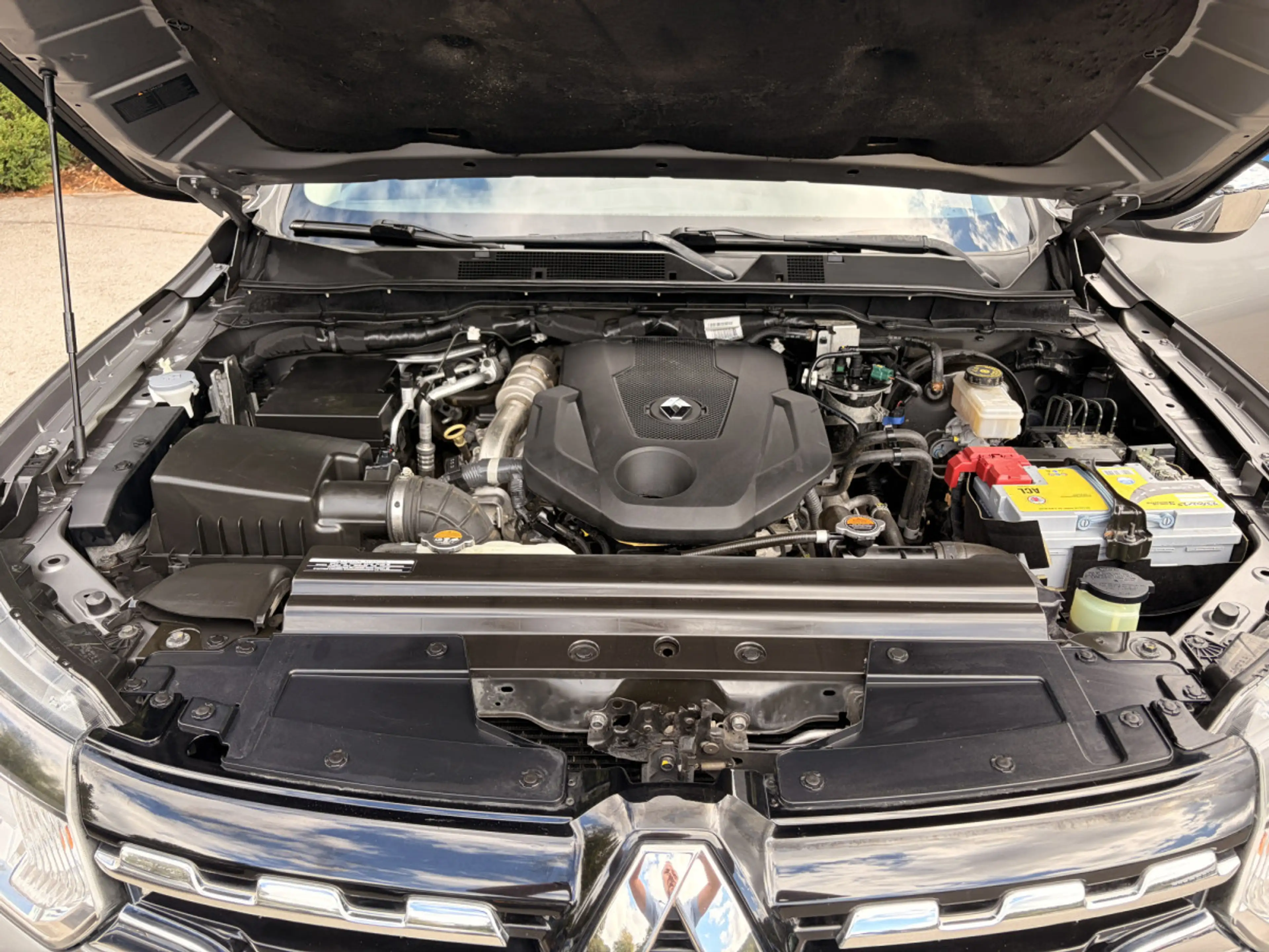 Renault Alaskan 2.3 dCi 4WD Double CAB 190HP — photo 11