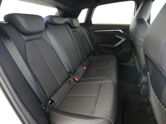 Audi S3 view 15