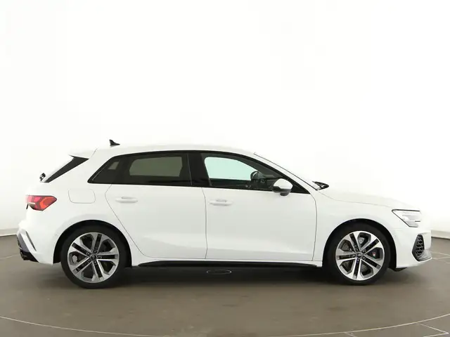 Audi S3 view 8